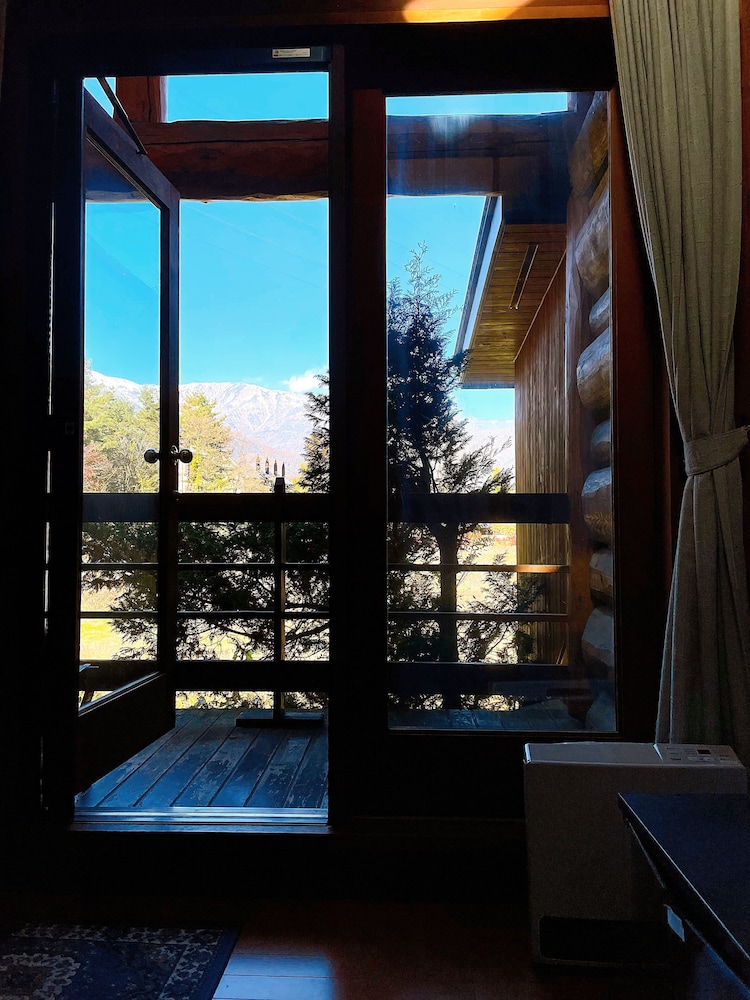 Hakuba Log Hotel Meteor