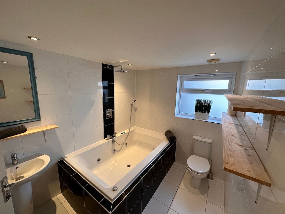 Bayview Cottage