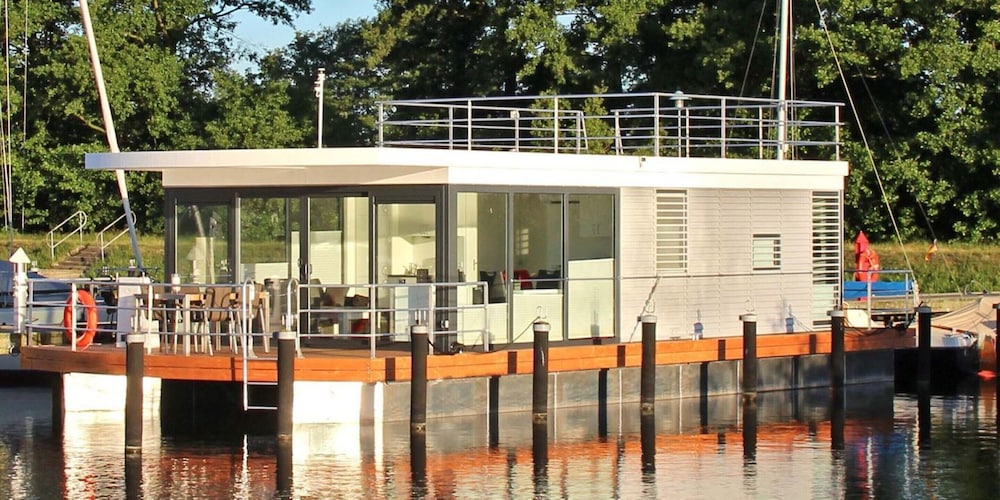 Hausboot in Ueckermuende