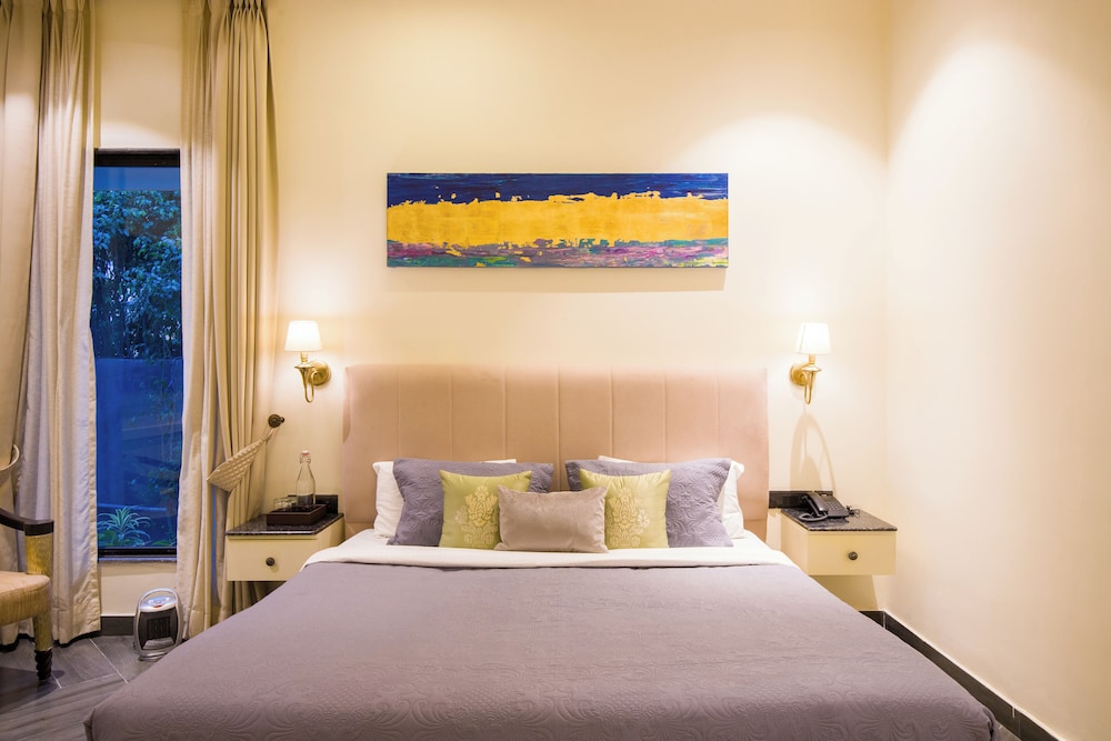 ELIVAAS Ibiza Luxe 4-BHK Farmhouse
