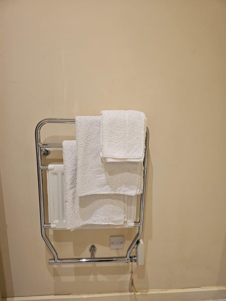 Apartment - Free Parking & Near Hospital