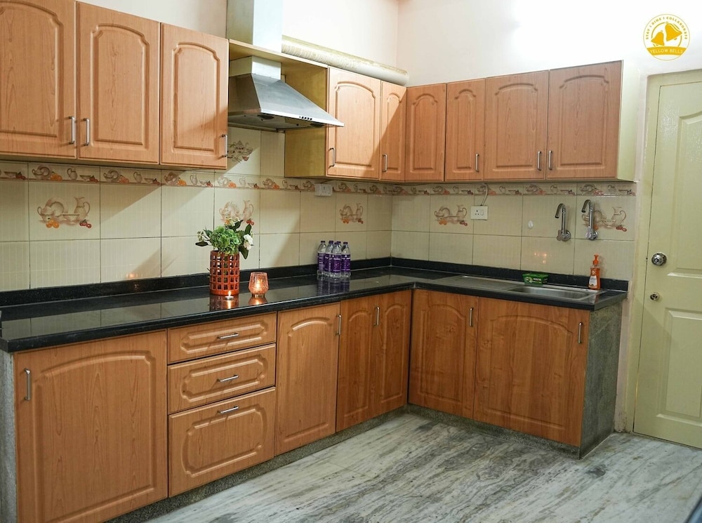 Yellow Bells Residency (Serviced Apartments)
