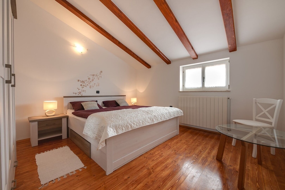 Villa Tanga near Rovinj with Pool view 5