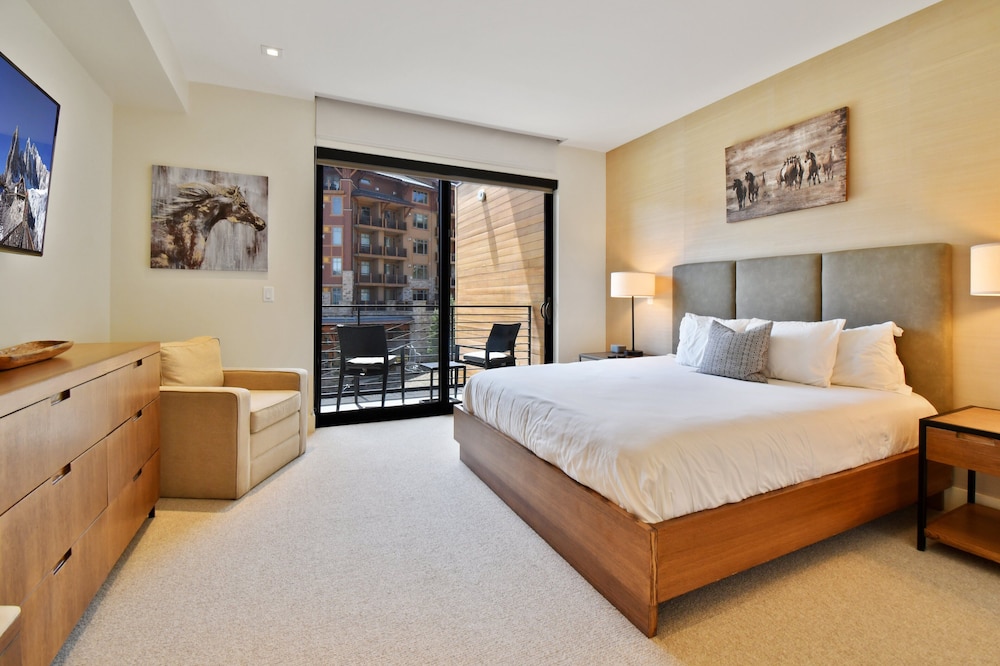 Ski-in out Dream Location With Unparalleled Access Views Amenities Pool Hot Tubs Fitness Center