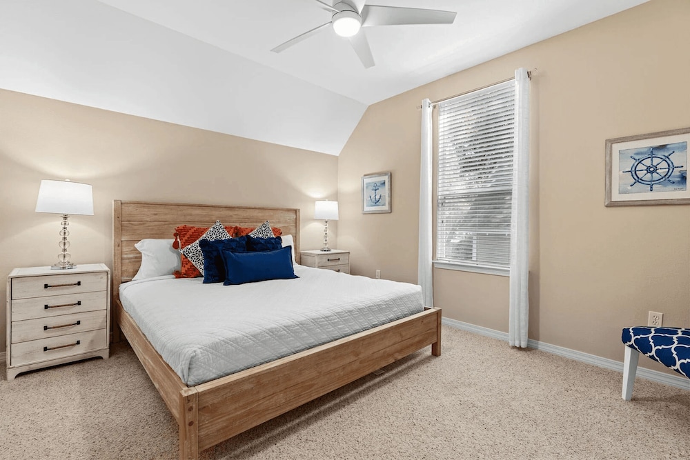 Honey Bee Bungalows by Avantstay Boat Friendly Pool Access