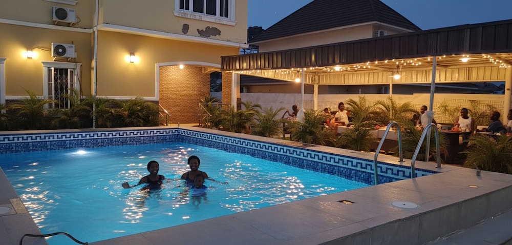 Rossy's Apartments Serviced Apts Abuja