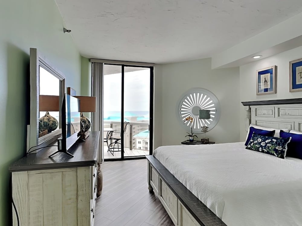 Surfside #1610 by Southern Vacation Rentals