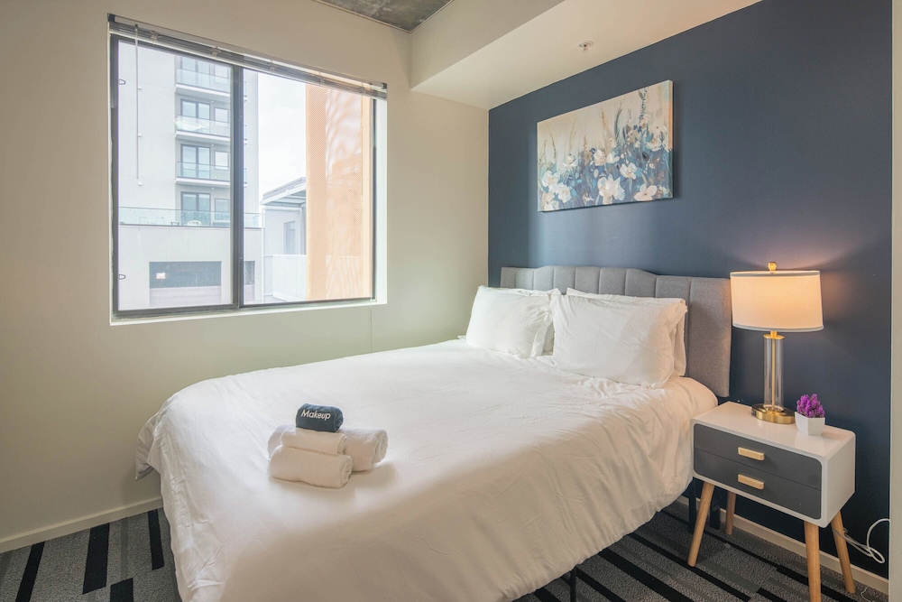 ROVE LIVING/KL - Roosevelt Point