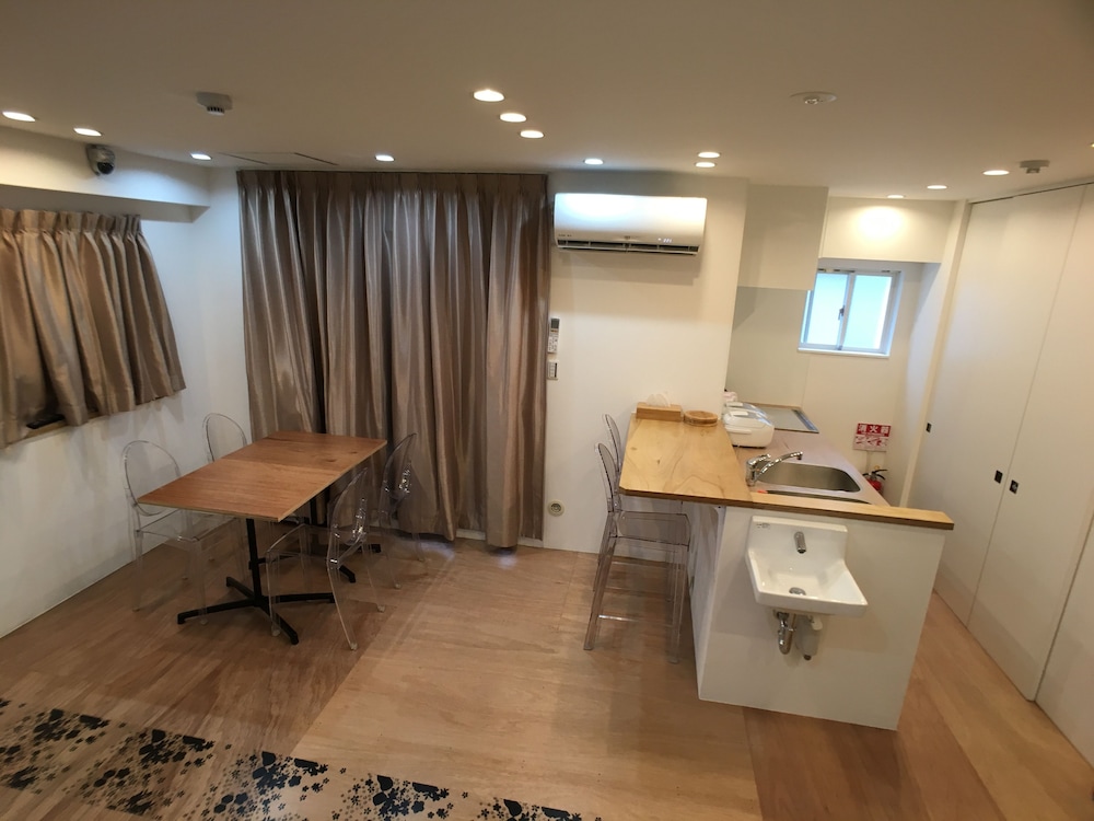 One World Osaka Central - Hostel