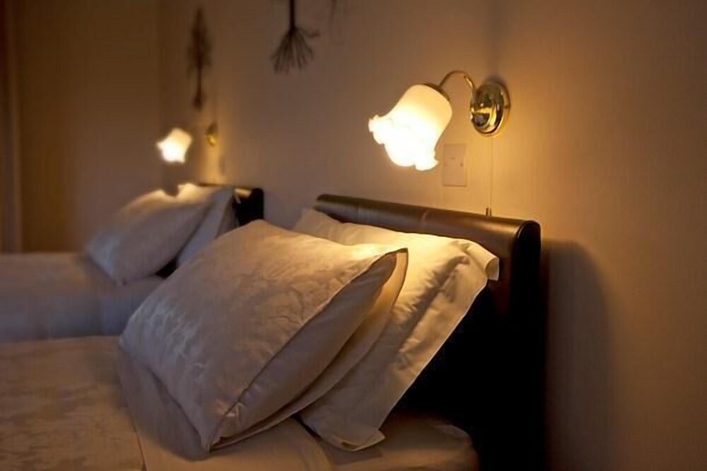 Pembroke Vacations - Lovesgrove Country Guest House - Property Image 5