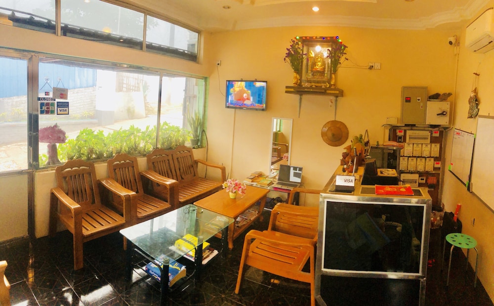 Pinlon Pann motel view 2