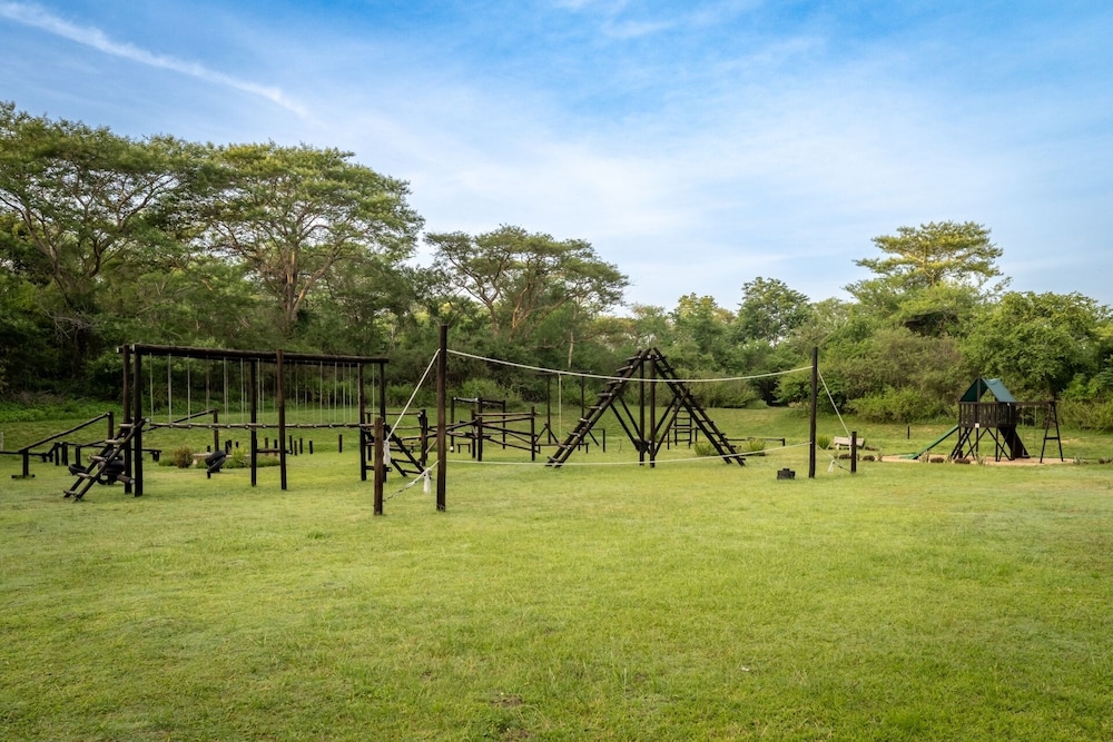 First Group Sanbonani Resort