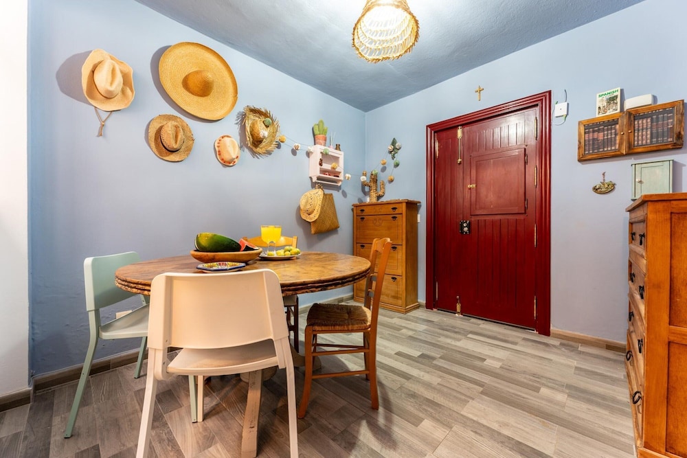 Faro's Casa Evita - Estepona Old Town