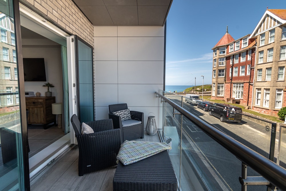 31 Cliff Edge