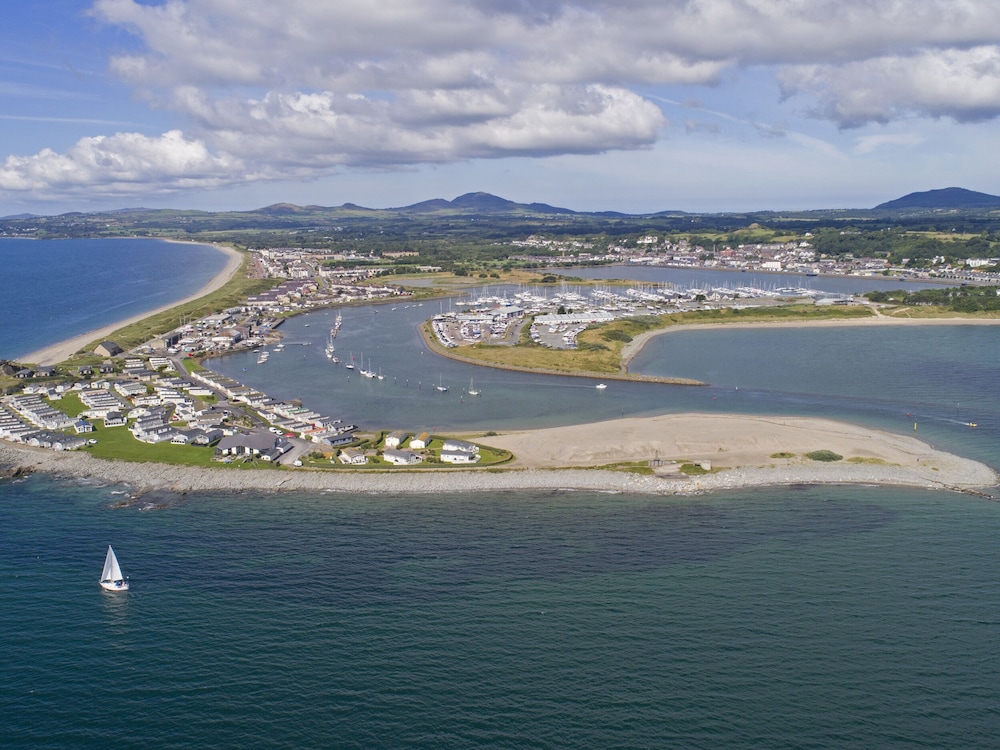 7 Min Y Traeth