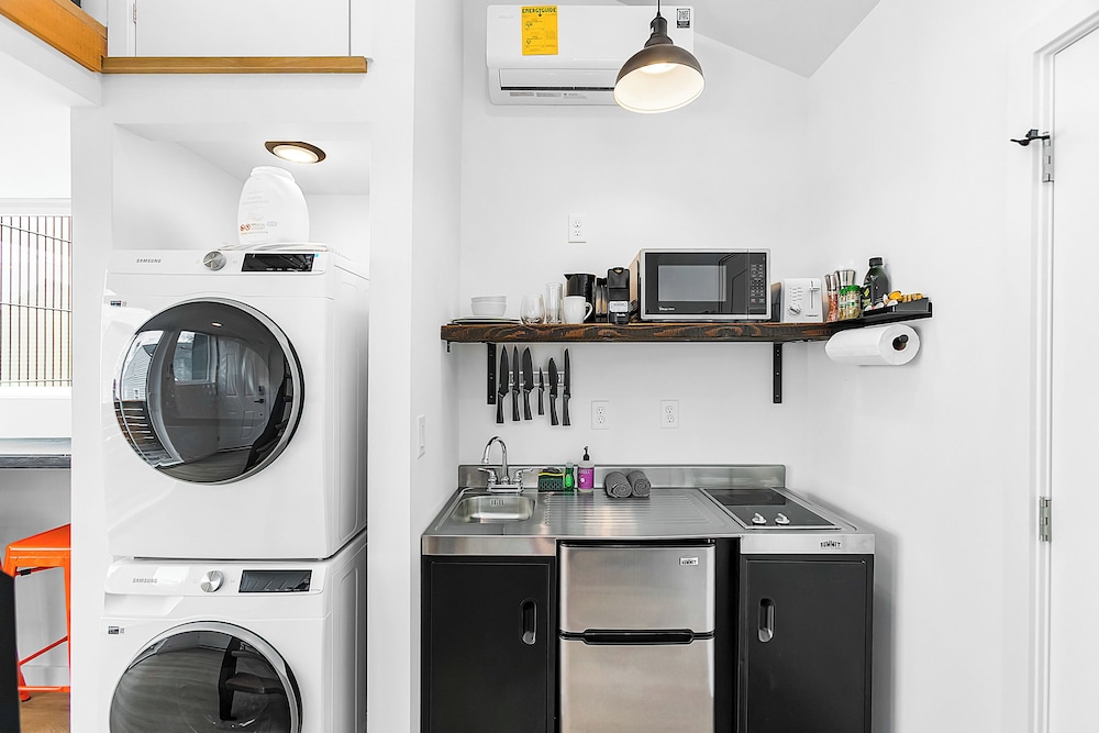 Echo Loft: A Modern Escape
