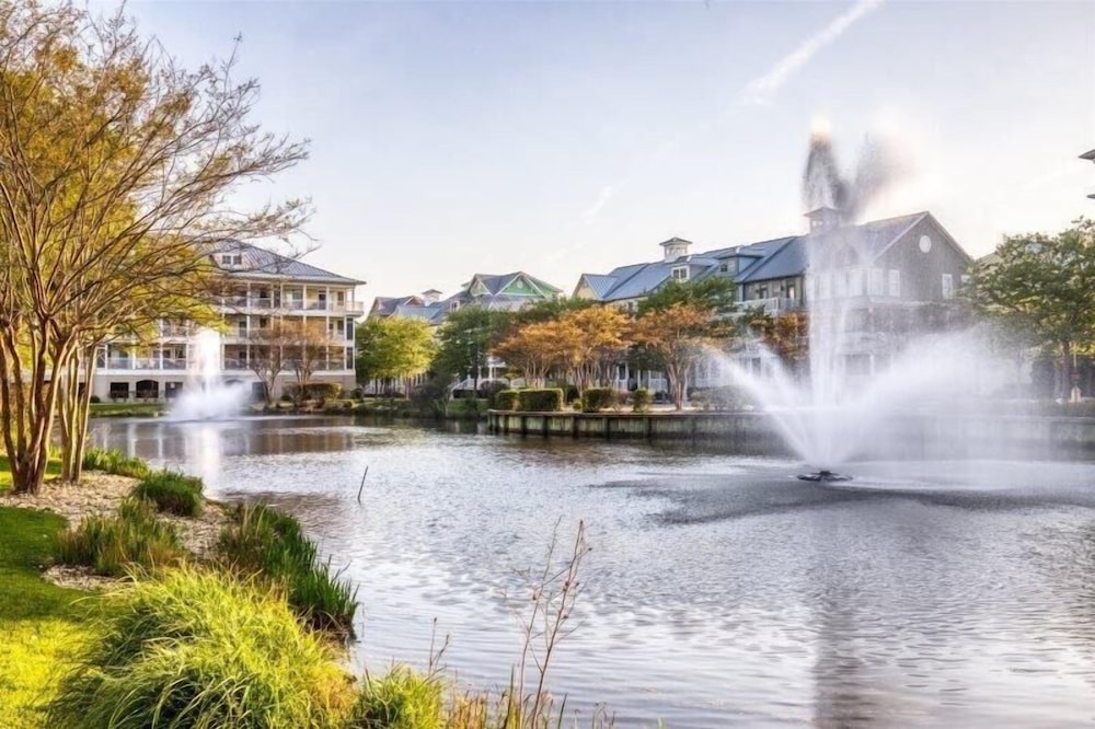 Sunset Island - 39 Fountain Drive West 3f 3 Bedroom Condo