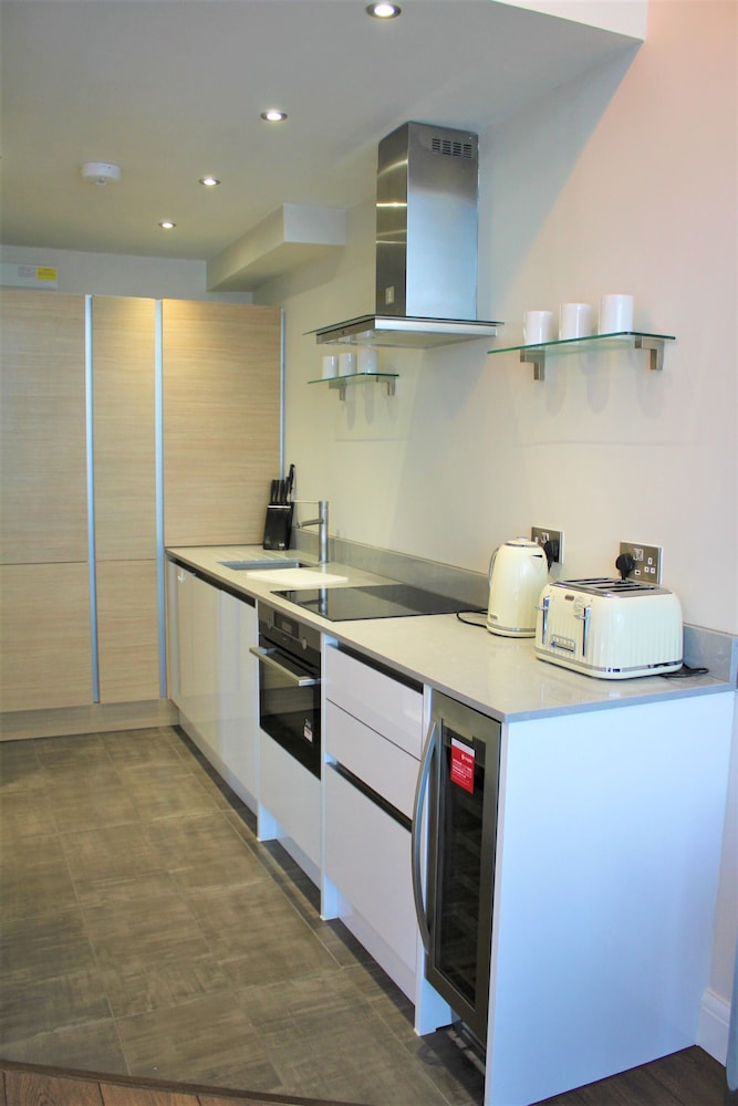 One Bed Penthouse Apartment in City Road
