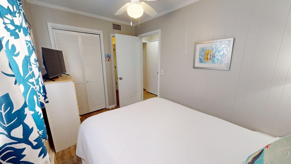 Beach Racquet B by Tybee Vacation Rentals