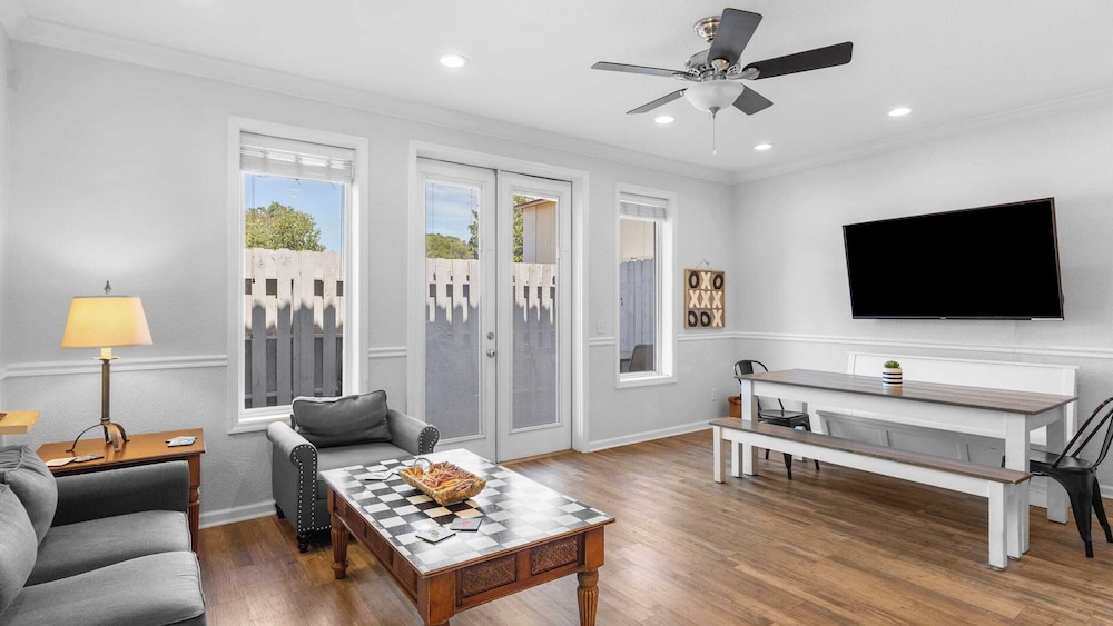 Southfields Retreat 4BR Getaway Near Laguna Beach, Carillon & Pier Park