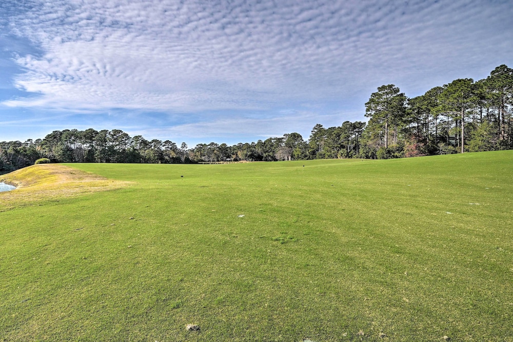 True Blue Golf Resort Condo - 3 Mi to Beach! view 4