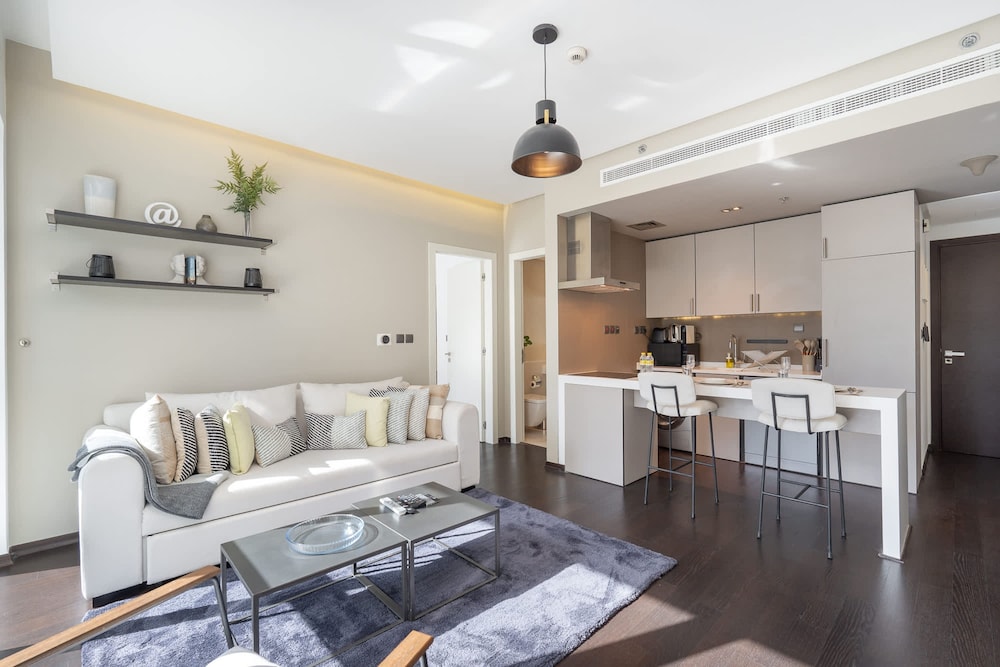 Cozy 1-bedroom Apartment at West Avenue Tower Near Marina Beach