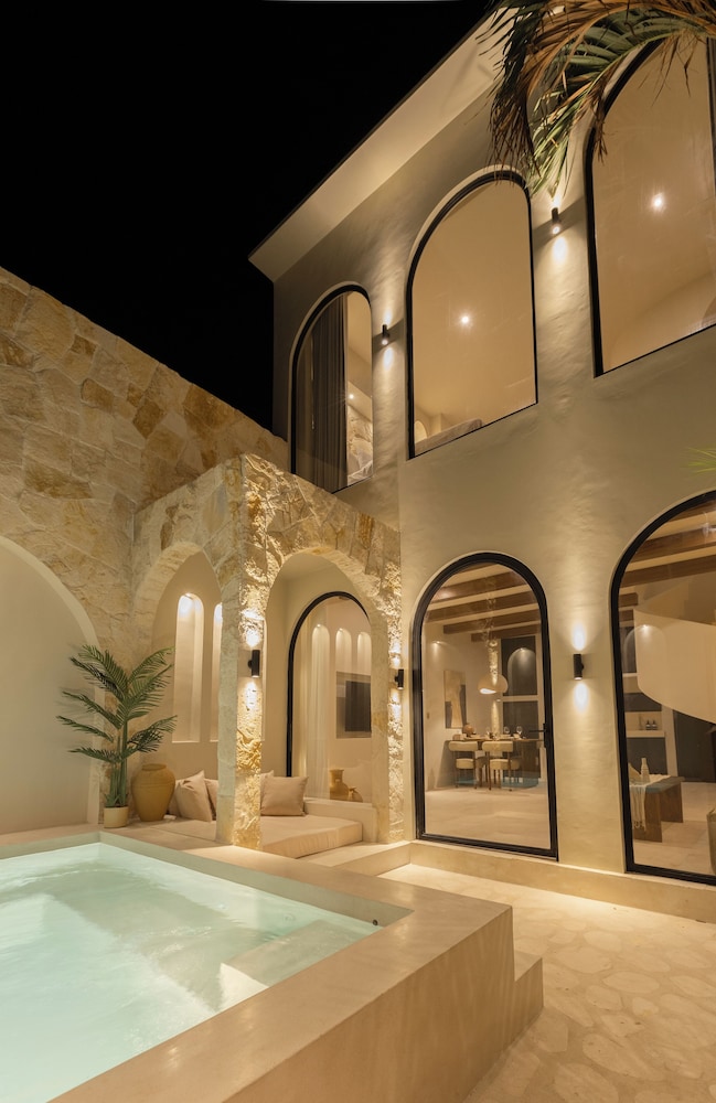 Tropical Romantic Villa Sawa Pererenan