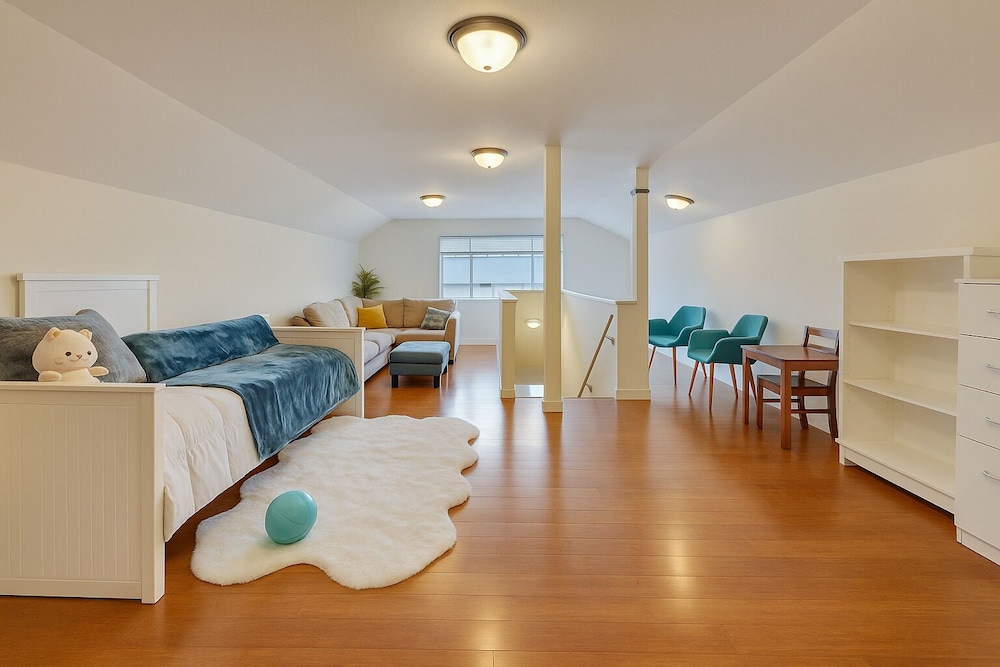 The Grand North Seattle Family Home, photo 59