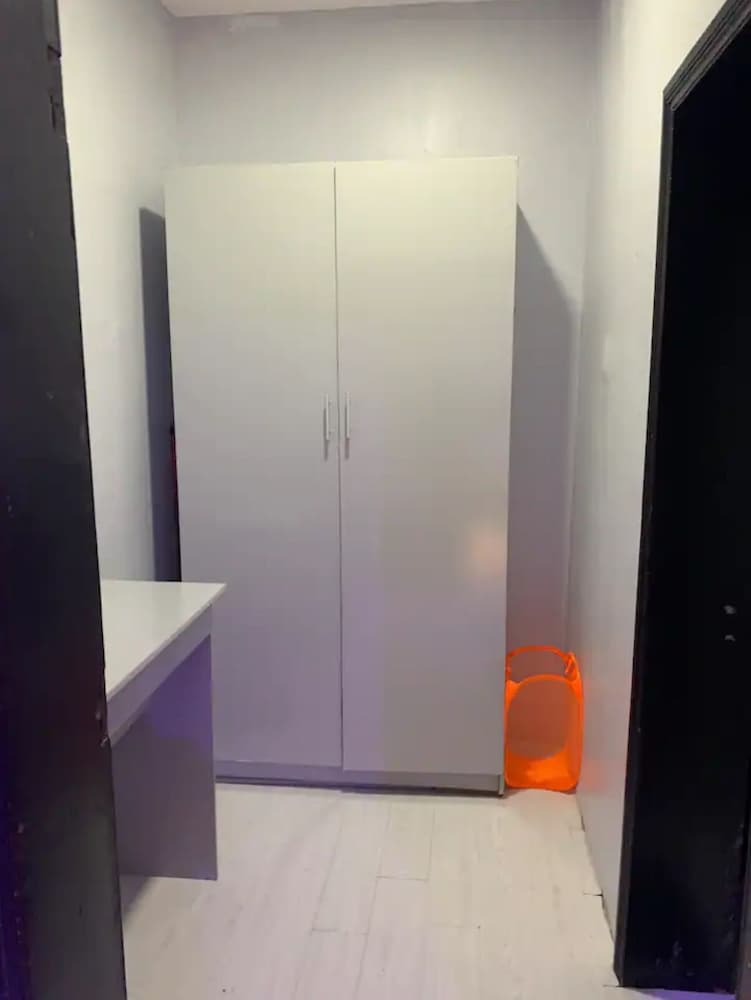 Open plan studio apartment unit view 3