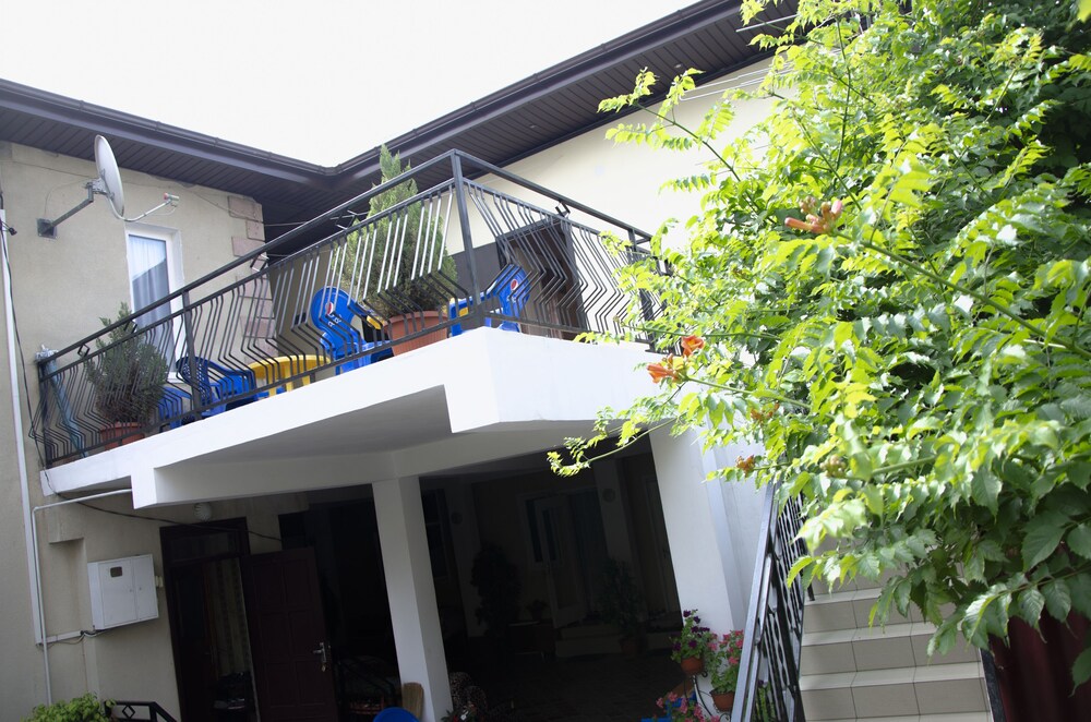 Photo 32