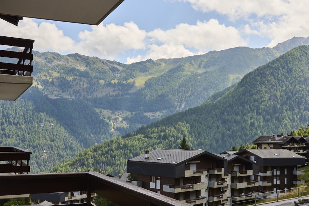 Apartment Lupins 11 Next to the ski Lift