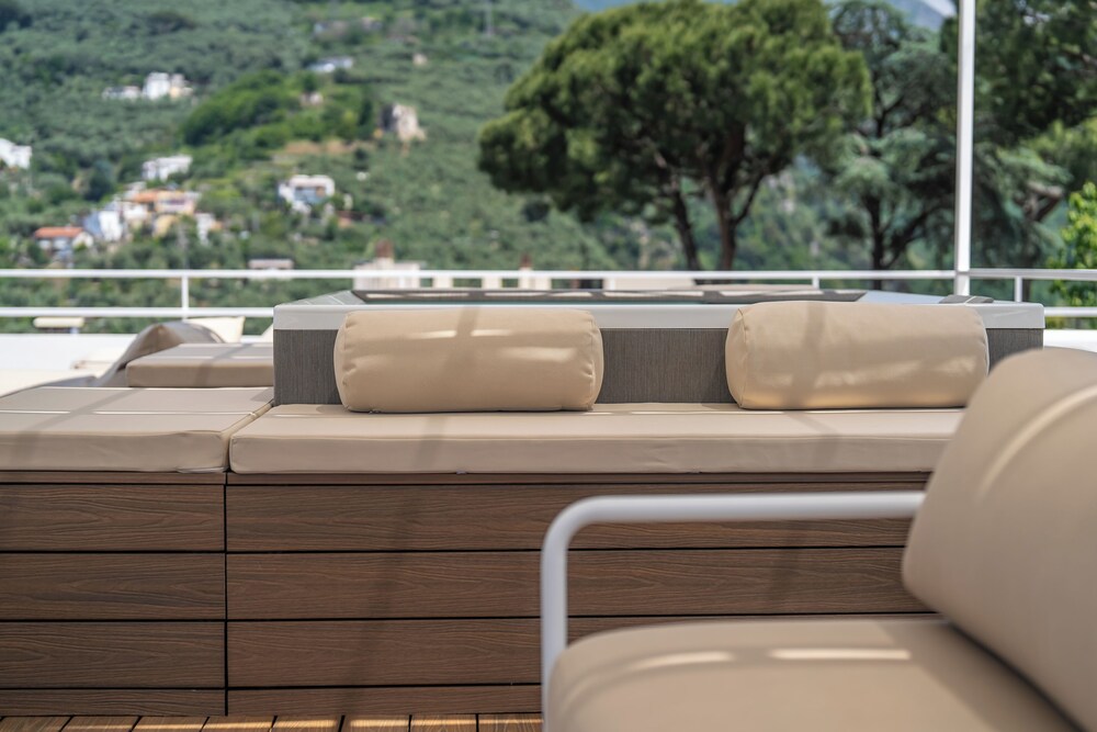Luxury Villa In Sorrento Coast Swimming Pool & View