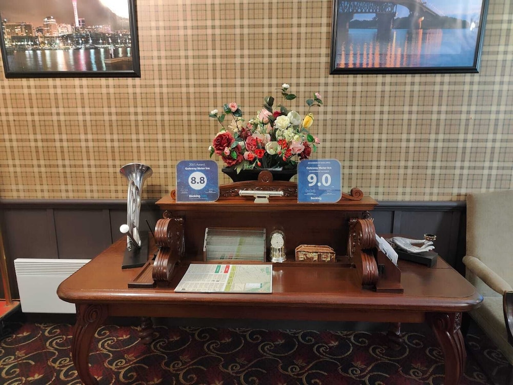 Gateway Motor Inn