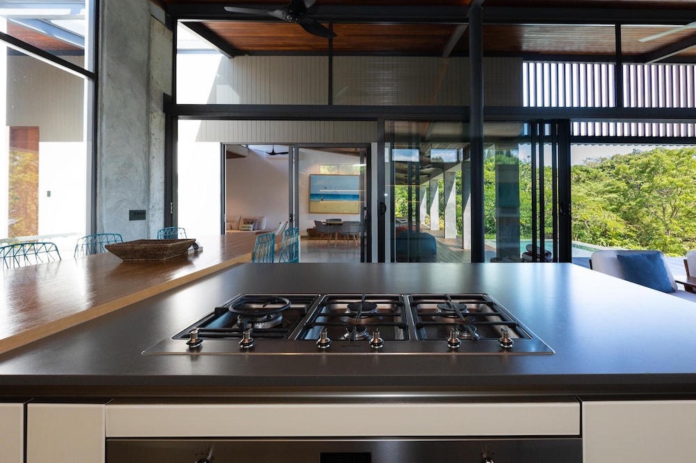 Villa Futura by Acomodo