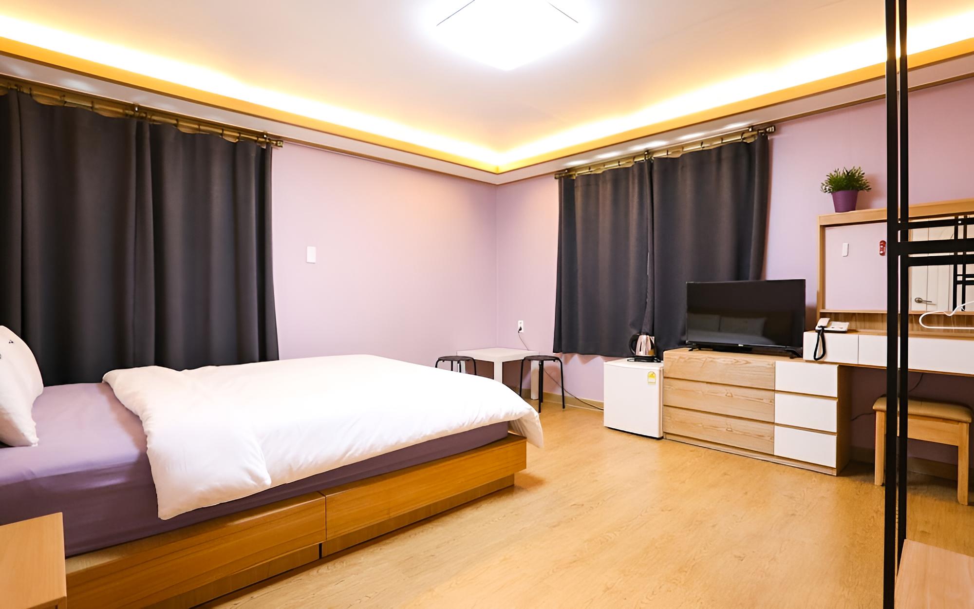 Hongcheon Garisan Deuo Motel view 4