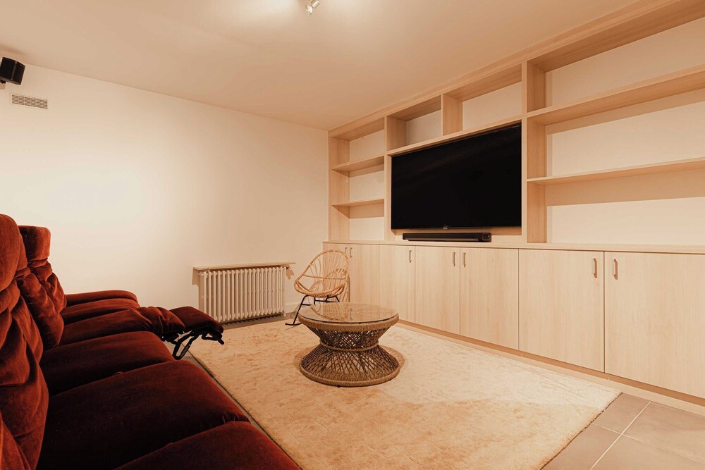 Spacious House - AC- 5br-12p- Deauville
