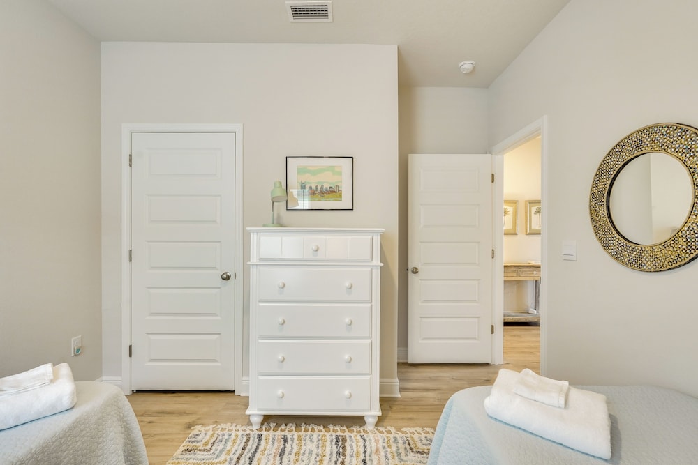 Port St Joe Home w/ Beach & Boardwalk Access!