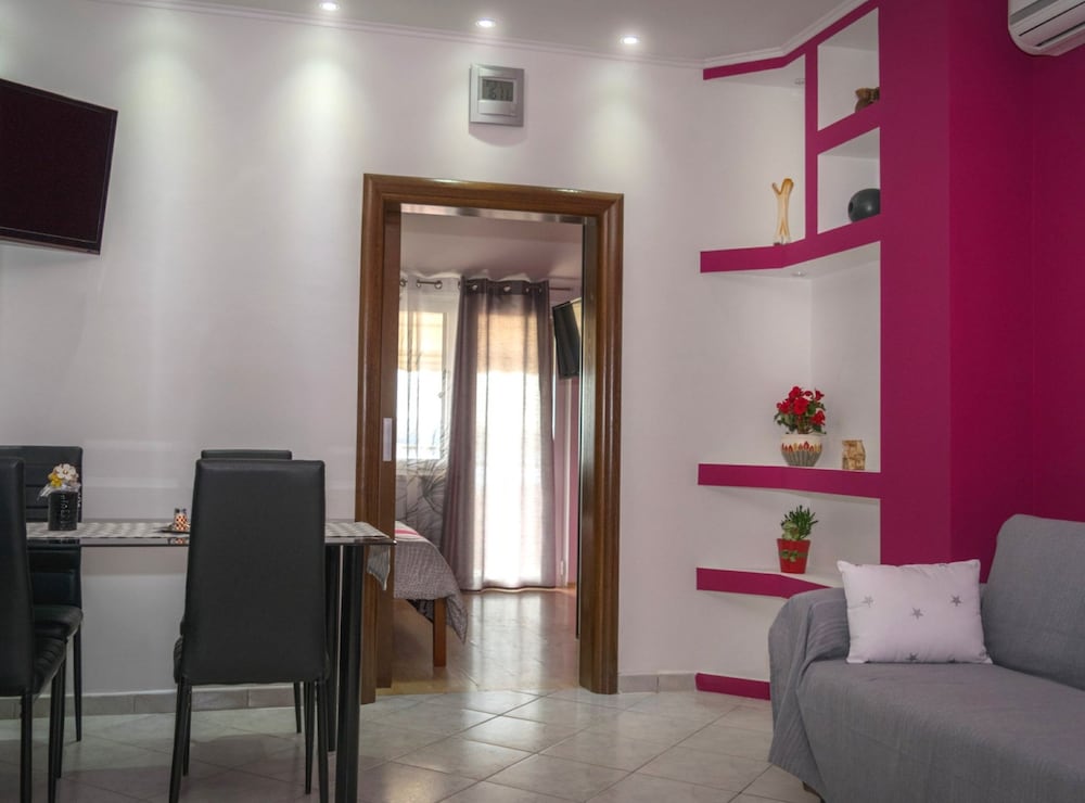 Scenic and Sunny Apartments With Sea View and Balcony
