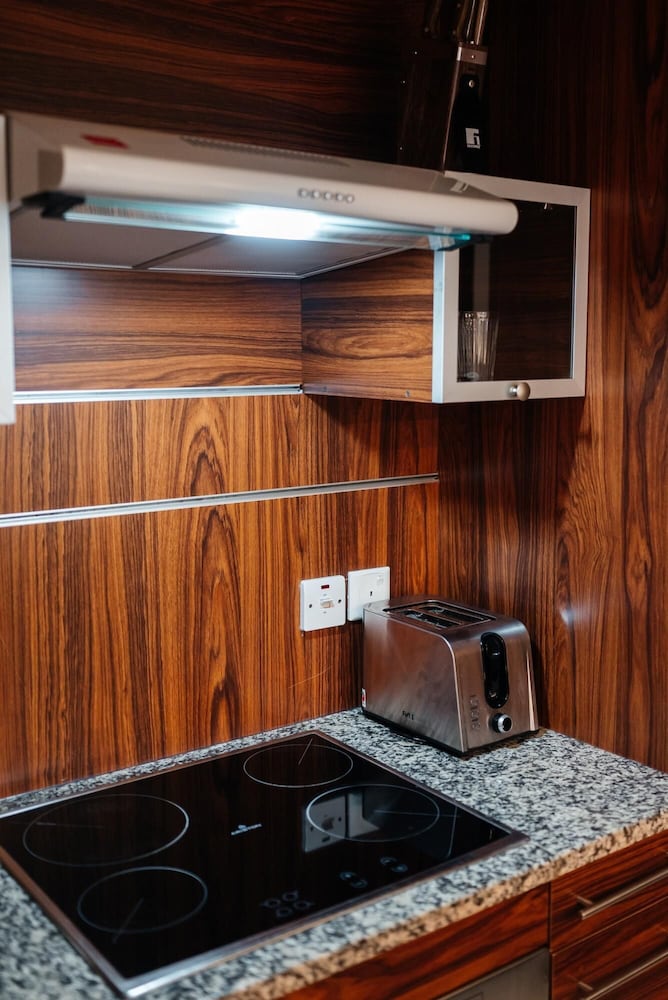 Chic 1BR Oasis in the Heart of Dubai Marina