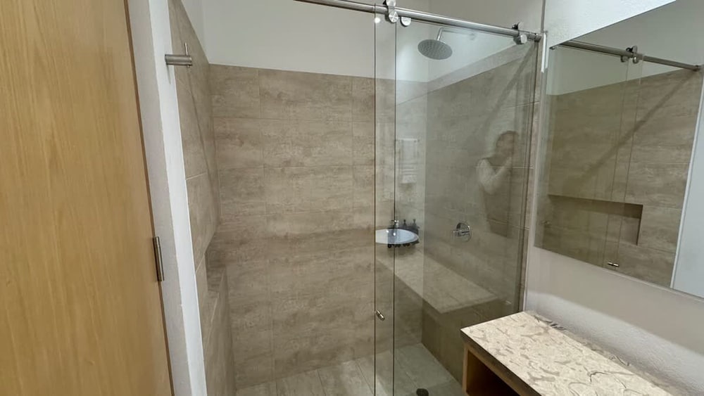 Breathtaking 2 BR in Zona Rosa