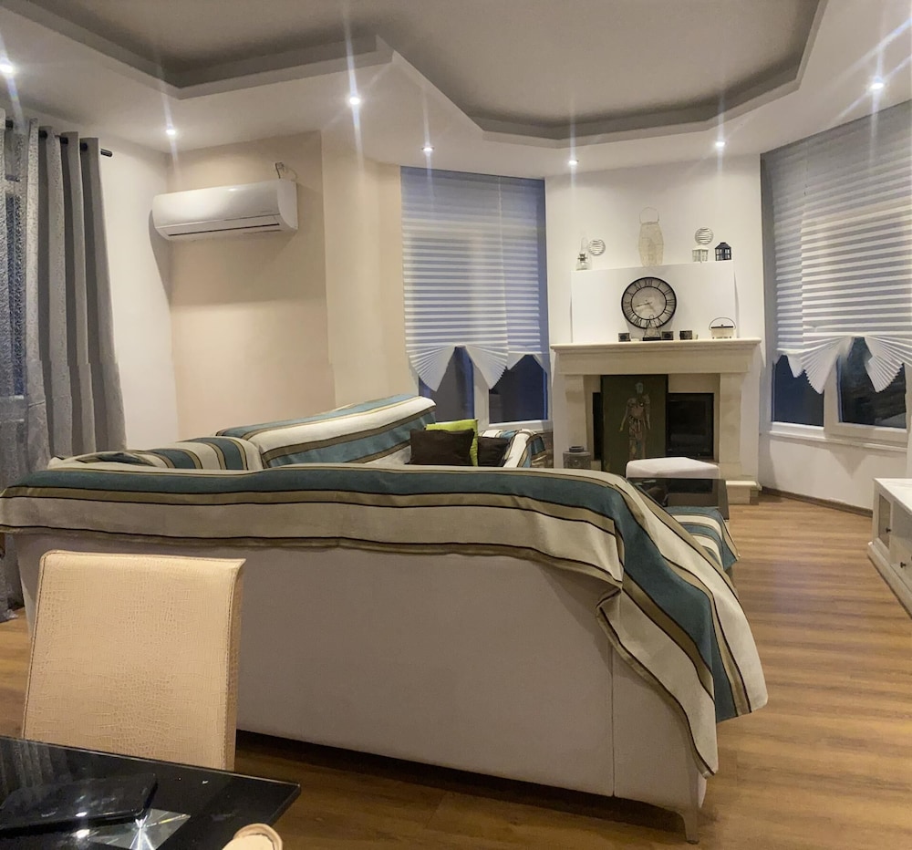 SAYA Suite Kishinosato Annex