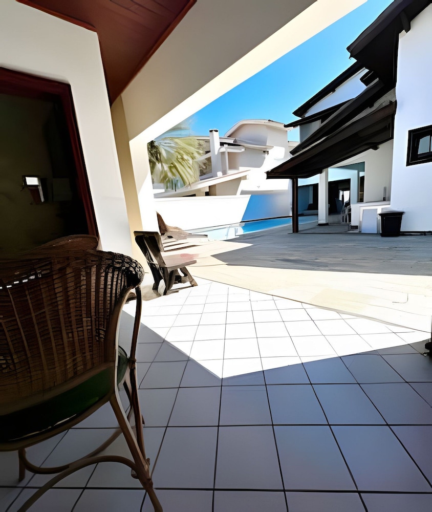 Casa com piscina em Acapulco Guarujá SP3