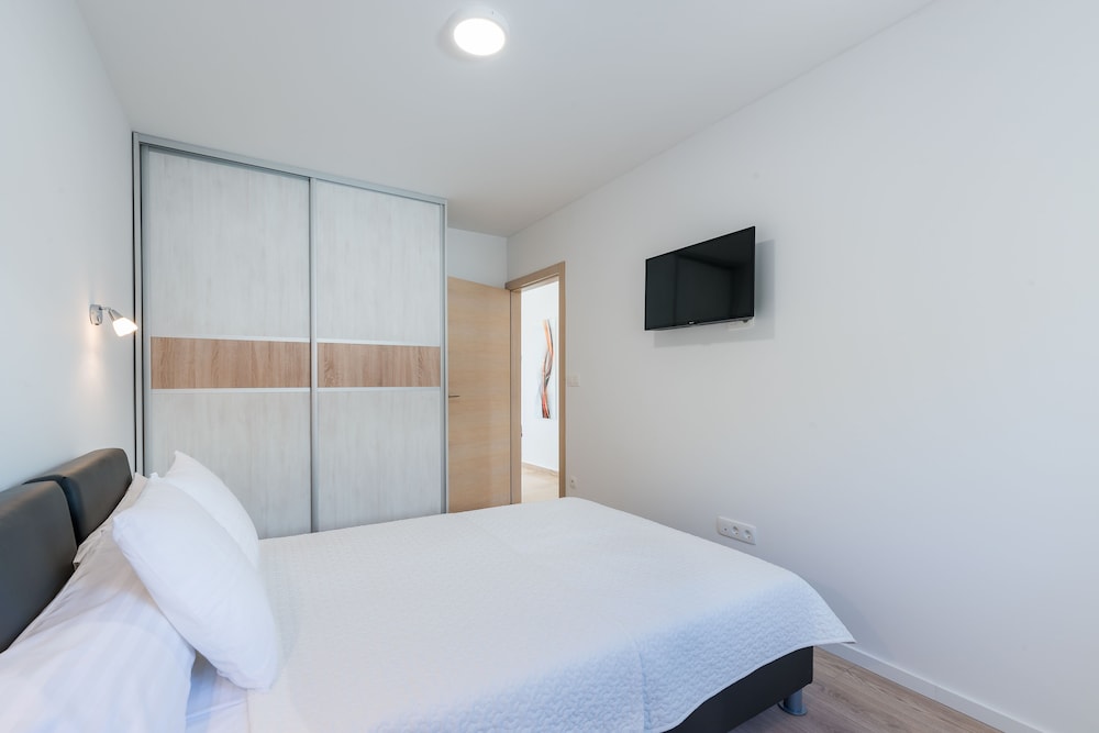 Apartment Martan view 3