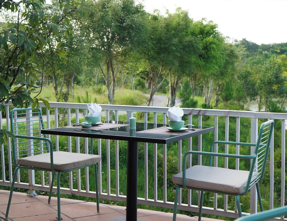 La Vela Legacy Resort