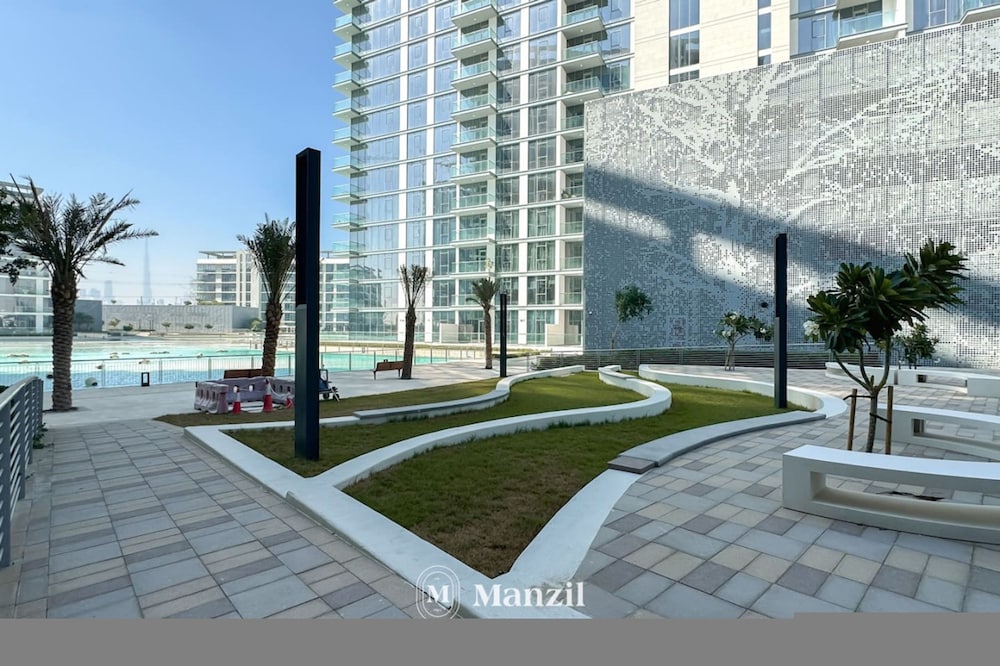 Manzil - 1BR District One Waterfront Living