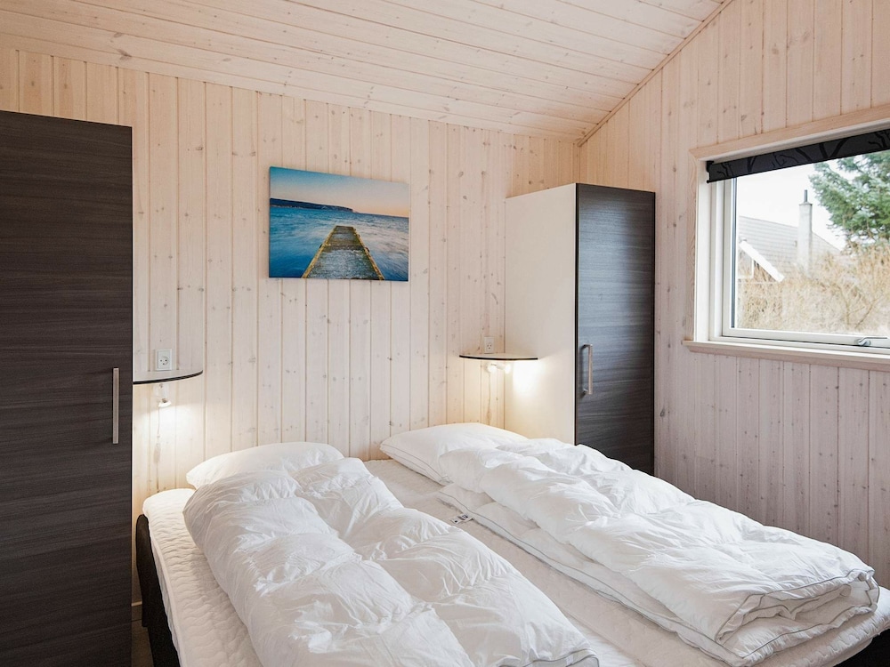 Swanky Holiday Home in Blåvand With Whirlpool view 3