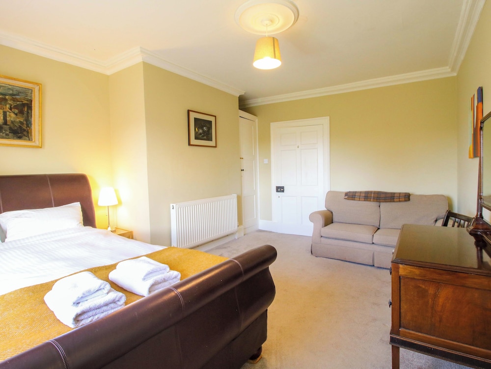 Caynham Court