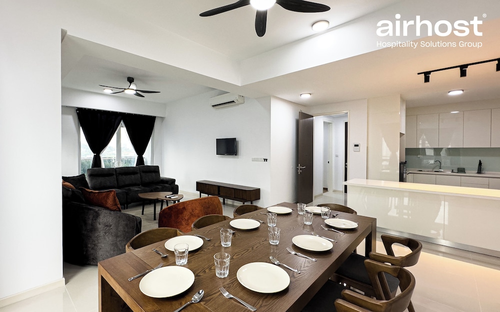 Met1 Residences Mont Kiara by Airhost
