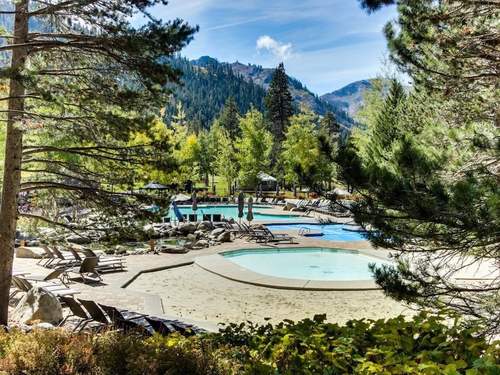 Lake Tahoe Vacations - Resort at Squaw Creek 345 and 347 - Property Image 19