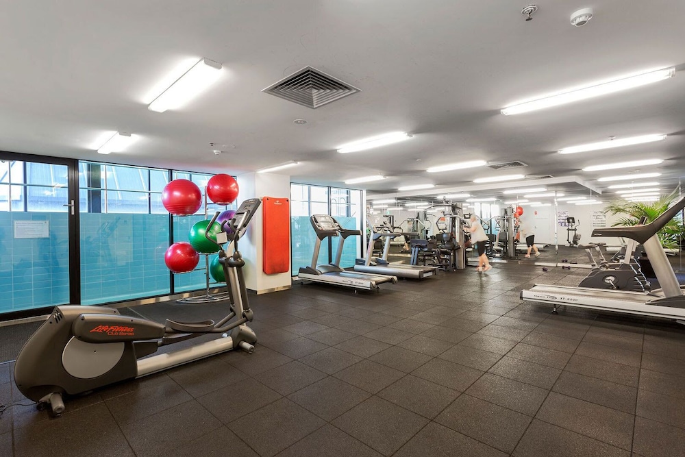 A Spacious 2BR Apt Near Melbourne Central
